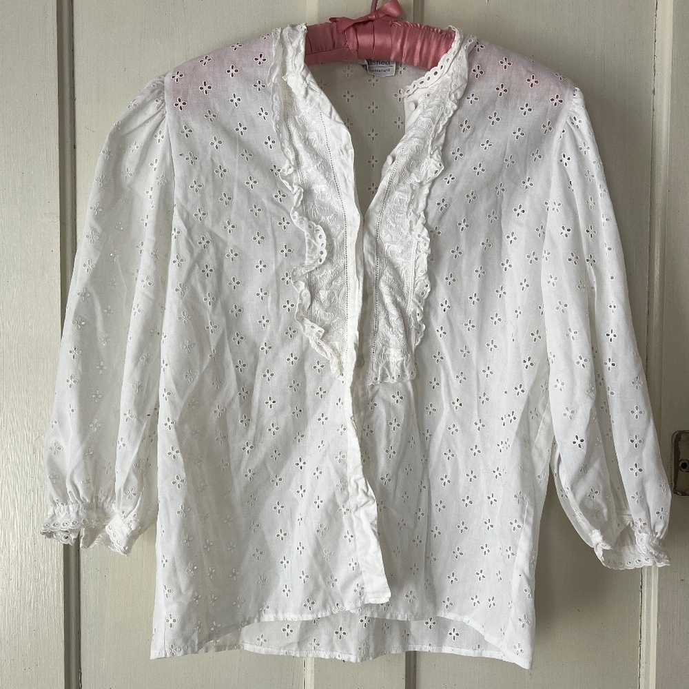 gorgeous detail Swiss blouse